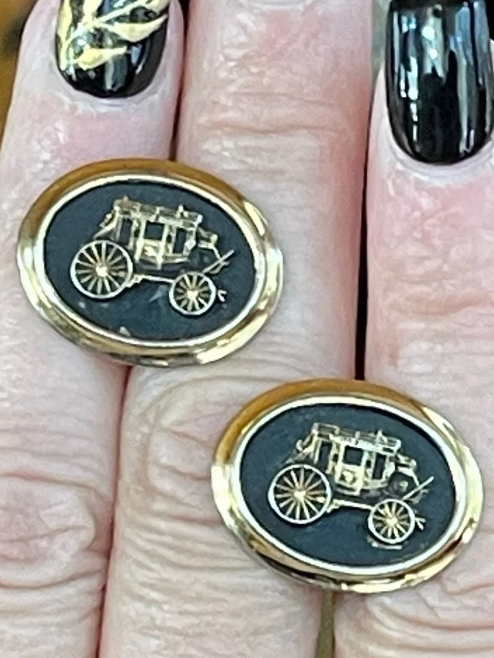 Vintage Wells Fargo Stagecoach Black Enamel Gold Tone Cuff Links